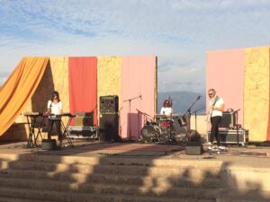 Moon Duo Live Chile (foto google)