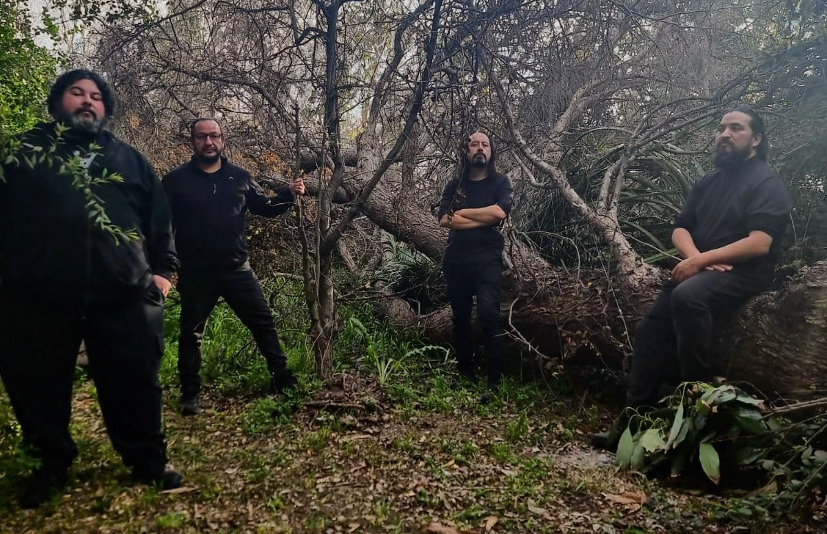 BOSQUE DE HUALLES ABRIRÁ EL CONCIERTO DE APOCALYPTICA EN TEATRO CARIOLA